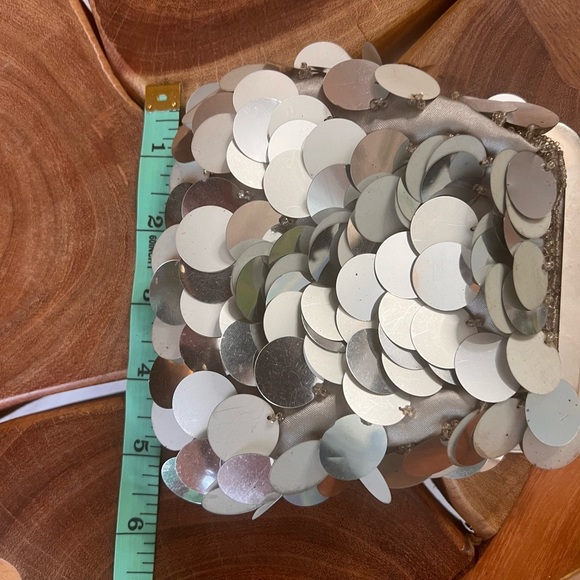 Silver sequined, grey beaded, Flapper Girl clutch. - Picture 7 of 7